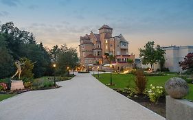 Hotel Schloss Moenchstein